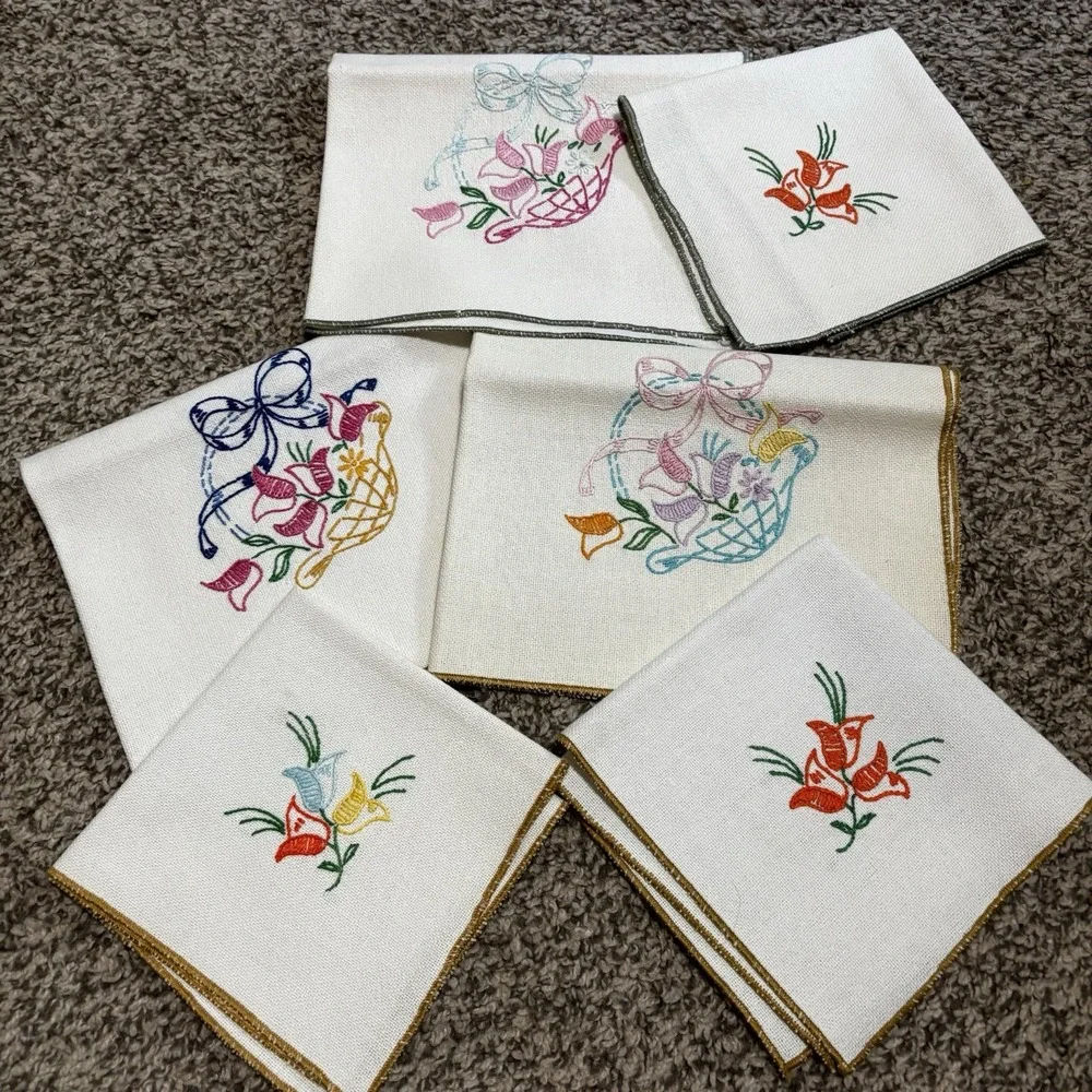Set Of Six, Vintage Embroidered Napkins 3, Placemats 3 Floral Baskets